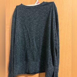 Black athletic sweater 
Size small